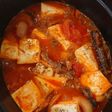 Staubでトマト缶とさんま缶と豆腐煮