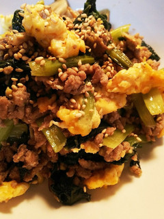 小松菜と舞茸と卵のめんつゆ味噌炒め-レシピのメイン写真