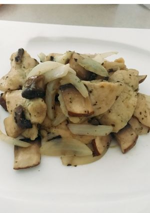 ペーストorソースで鶏のレモンバジル炒め-レシピのメイン写真