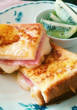 休日朝ごぱん☺クロックムッシュ風♥-レシピのメイン写真