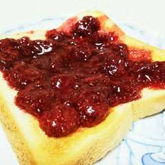 รูปของ 簡単‼手作りいちごジャム