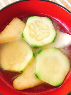 ズキーニと油揚げのお味噌汁-レシピのメイン写真