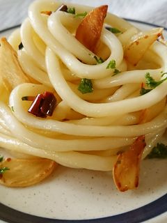 おうちで簡単うどんのペペロンチーノ-レシピのメイン写真