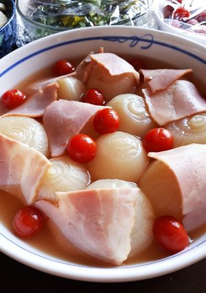 新玉ねぎにベーコンミニトマトの冷温スープ-レシピのメイン写真