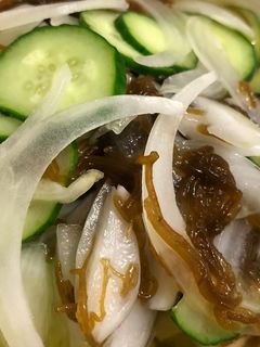 超簡単 もずくと玉ねぎ きゅうりの和え物-レシピのメイン写真