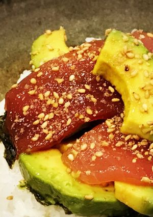 アボカドのむき方♪&アボカドマグロ丼♡-レシピのメイン写真