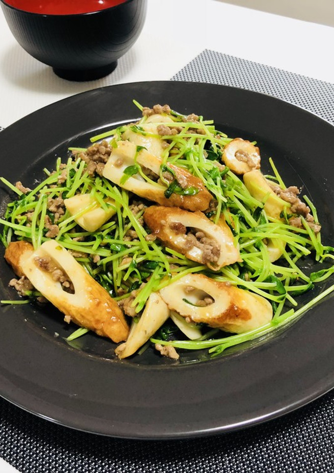 安くて簡単！竹輪と豆苗のとろみ炒め-レシピのメイン写真