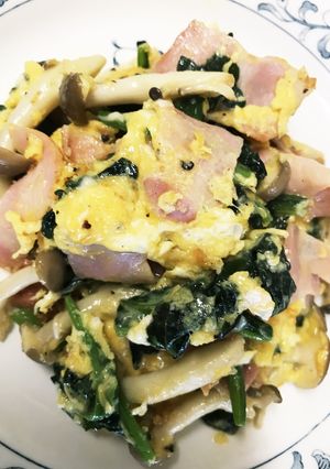 手軽に☆オムレツ風ほうれん草炒め！-レシピのメイン写真