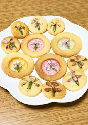 エディブルフラワーのクッキー-レシピのメイン写真