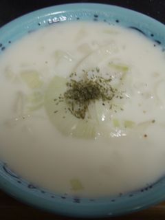 甘くて美味しい☆新玉ねぎのミルクスープ-レシピのメイン写真