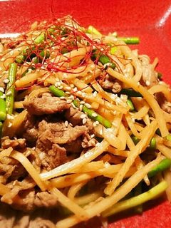 筍たっぷり♪牛肉とにんにくの芽炒め-レシピのメイン写真