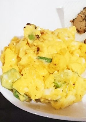 オクラとチーズのスクランブルエッグ-レシピのメイン写真