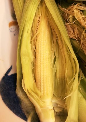 旬の皮付新鮮ヤングコーンが入ったらコレ！-レシピのメイン写真
