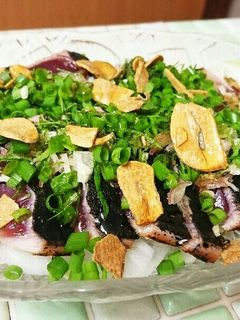 ごま油で食べる薬味たっぷり鰹のたたき☆-レシピのメイン写真