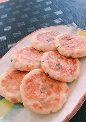 ☆鮭フレークと豆腐のふわふわつくね焼き☆-レシピのメイン写真