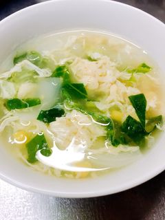 コーンとレタスのふわふわたまごスープ-レシピのメイン写真
