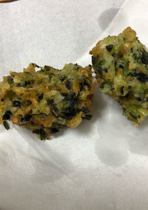 ふりかけで調味料いらず 大根の葉かき揚げ-レシピのメイン写真