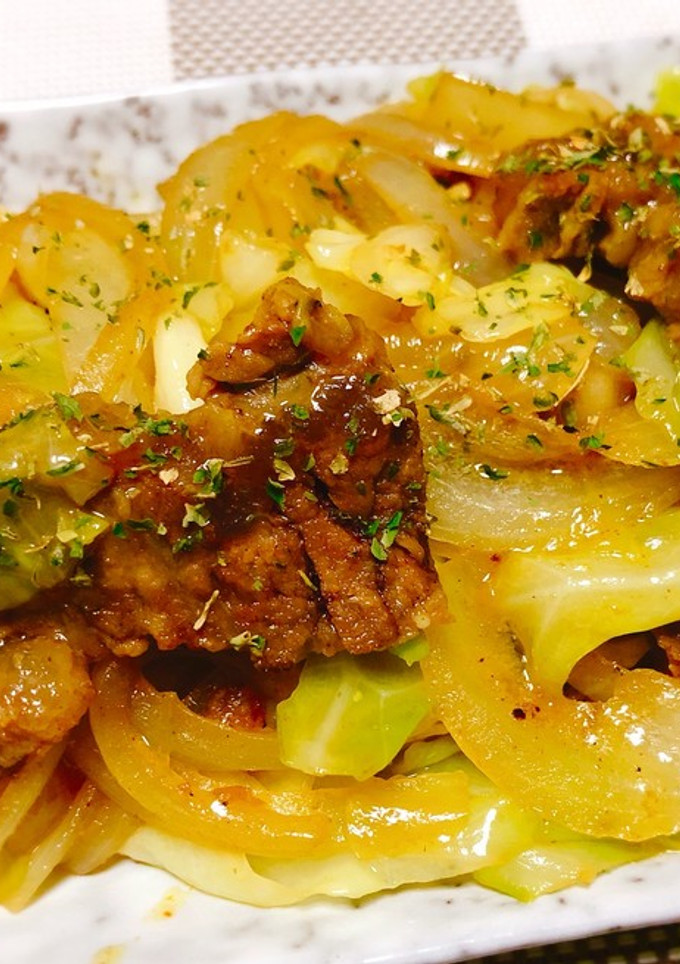 牛すじとキャベツのカレーマヨ炒め-レシピのメイン写真