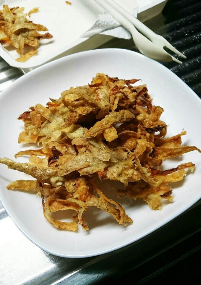 捨てないで!新じゃがの皮と人参のかき揚げ-レシピのメイン写真