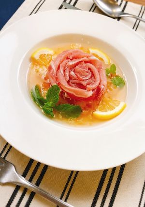 生ハムと桃 〜薔薇の花風〜-レシピのメイン写真