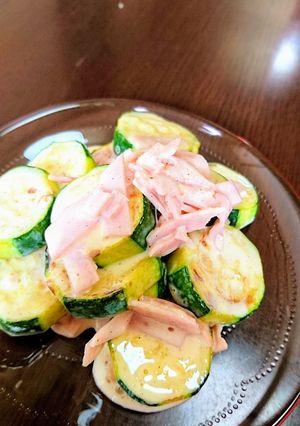 ズッキーニとハムチーズのサラダ♪-レシピのメイン写真