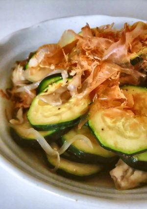 朝昼夕♪ズッキーニ玉ねぎ舞茸のみそ炒め-レシピのメイン写真