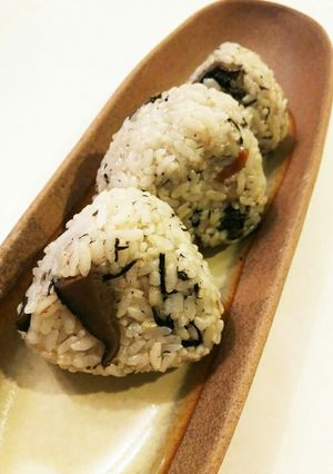 アレンジ ひじきの煮物おむすび-レシピのメイン写真
