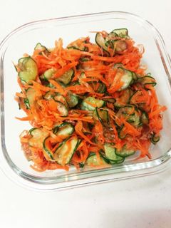 学校給食 きゅうりとにんじんのおかか和え-レシピのメイン写真