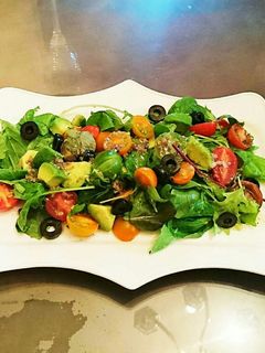 アボカドとトマトのアンチョビサラダ-レシピのメイン写真