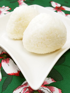 胡麻油と塩味の美味しいおにぎり♡簡単♪-レシピのメイン写真