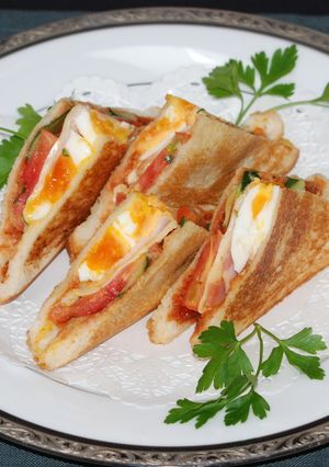 青じそソースのイタリアン風ホットサンド♪-レシピのメイン写真