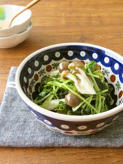簡単☆豆苗としめじのわかめナムル-レシピのメイン写真