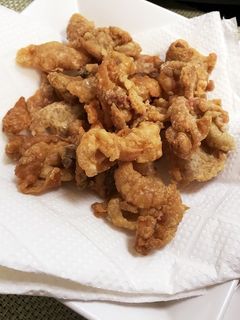 鶏皮の唐揚げ(ビールのおつまみに♡)-レシピのメイン写真