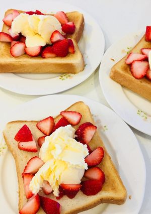 幸せ♡いちごアイストースト-レシピのメイン写真