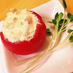 รูปของ 前菜に♡エビタルタル入りミディトマト
