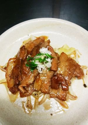今日夕飯 豚ばら肉の照り盛り-レシピのメイン写真
