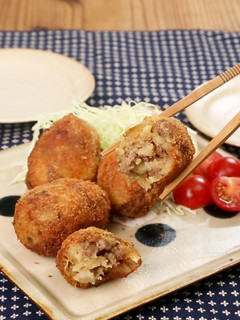牛ごぼうしぐれ煮の甘辛コロッケ♪-レシピのメイン写真