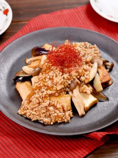なすと厚揚げ炒めの鶏そぼろあんかけのせ-レシピのメイン写真