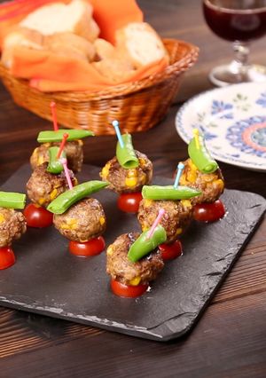 カレー風味☆肉団子ピンチョス-レシピのメイン写真