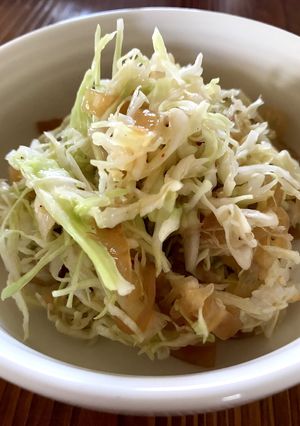 中華くらげとキャベツの千切りでサラダ-レシピのメイン写真