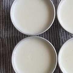 รูปของ いつもの濃厚牛乳プリン。