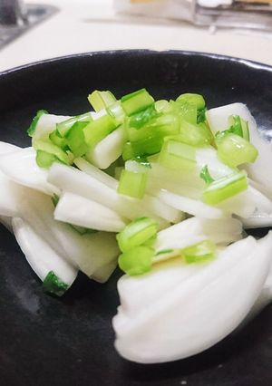すぐできる♪かぶのさっぱり浅漬け-レシピのメイン写真