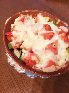 トマトとアボカドのチーズ焼き-レシピのメイン写真