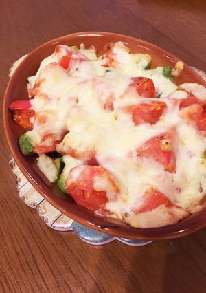 トマトとアボカドのチーズ焼き-レシピのメイン写真