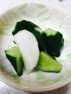 簡単浅漬け★きゅうりと大根-レシピのメイン写真