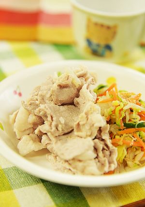 保育園の給食★豚肉のしゃぶしゃぶ風和え物-レシピのメイン写真