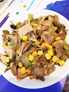 ブロッコリーの芯と舞茸の味噌バター炒め-レシピのメイン写真