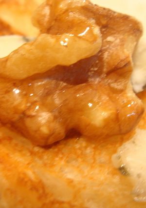 ワインに～　ブルーチーズと胡桃のトースト-レシピのメイン写真