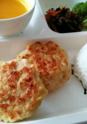 ★離乳食完了期★ふわふわ豆腐鶏ハンバーグ-レシピのメイン写真