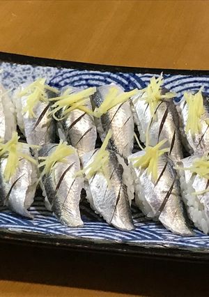 半生が美味い！ママカリで握り寿司♪-レシピのメイン写真